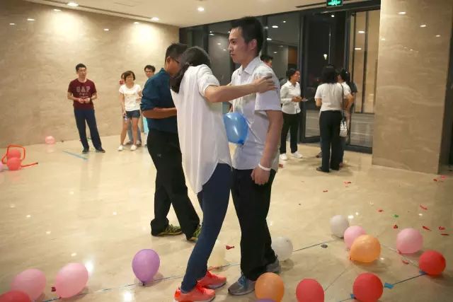 公司舉辦中秋節外地單身青年歡樂嘉年華活動6.jpg 公司舉辦中秋節外地單身青年歡樂嘉年華活動6.jpg