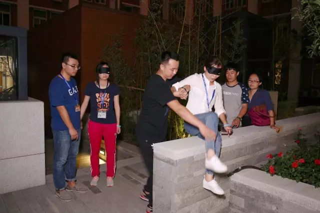 公司舉辦中秋節外地單身青年歡樂嘉年華活動8.jpg 公司舉辦中秋節外地單身青年歡樂嘉年華活動8.jpg