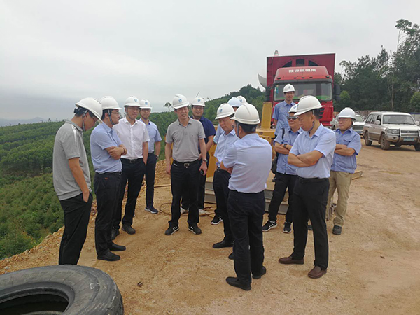 4-沈順高到新能源中航象州百丈風電場現(xiàn)場調研.jpg 4-沈順高到新能源中航象州百丈風電場現(xiàn)場調研.jpg